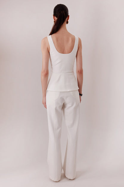 Pantalón Elton ivory, vista de espalda con Top Esme — Sanna, colección The Gentlewoman
