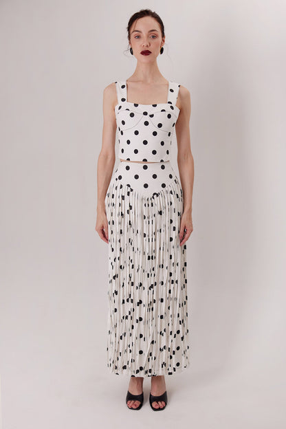 Top Ponti en polka dots con Falda Ponti Flecos — Sanna, colección The Gentlewoman