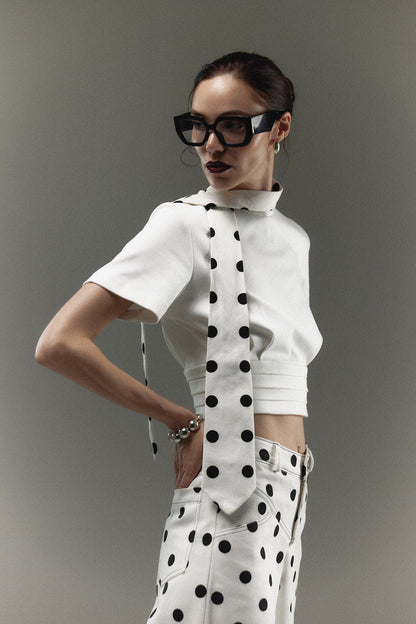 Top Polly ivory con Pantalón Montenegro — campaña The Gentlewoman, Sanna
