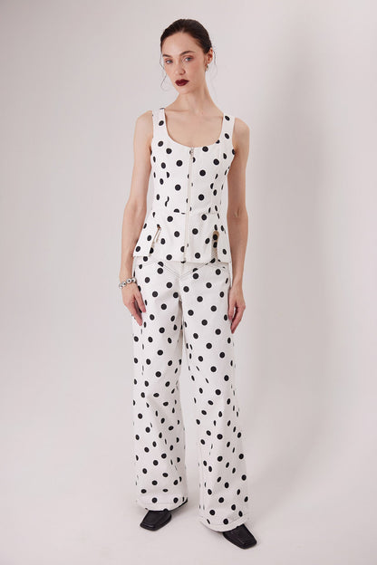 Top Esme Ponti en polka dots con Pantalón Montenegro — Sanna, colección The Gentlewoman