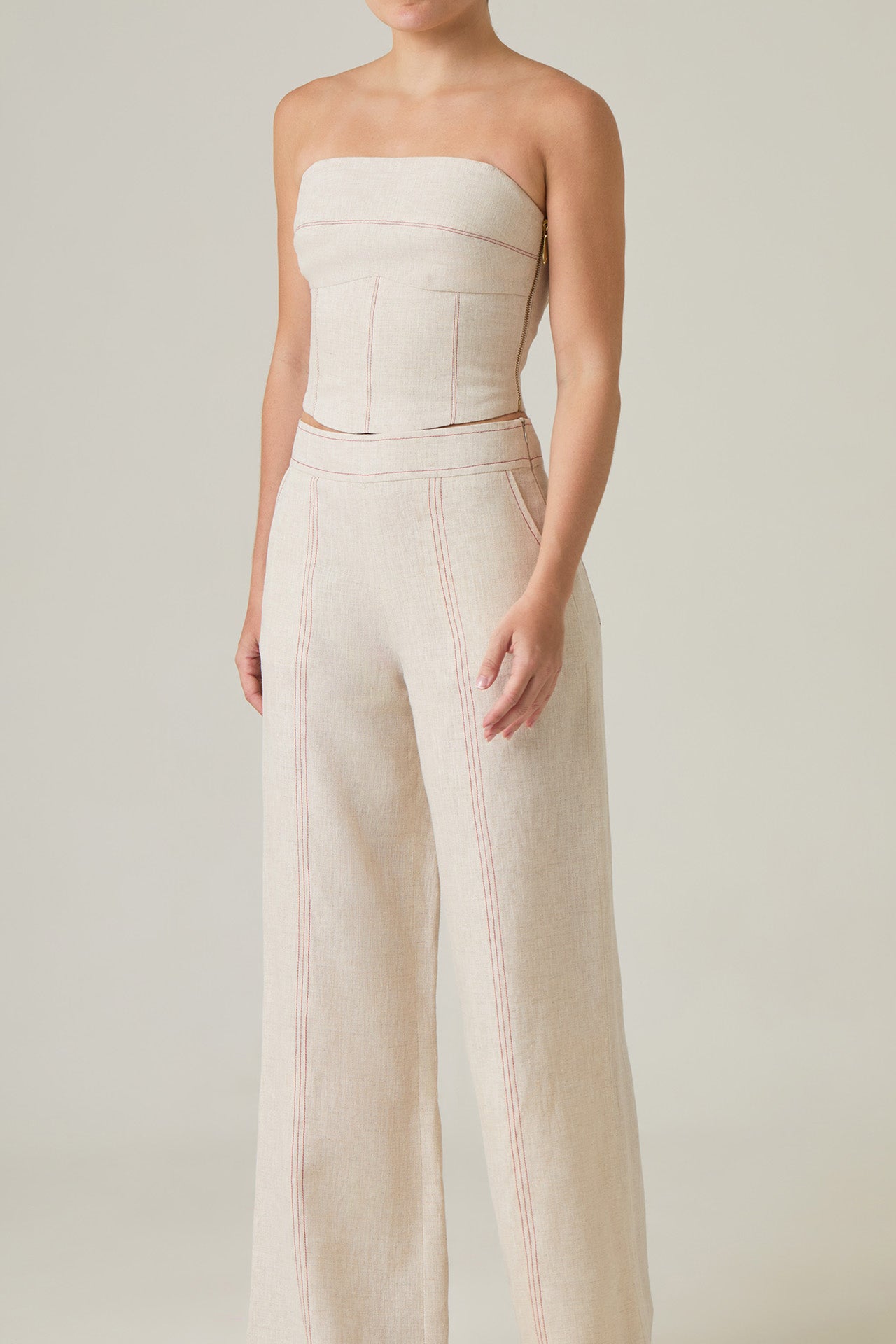 TOP BECCA